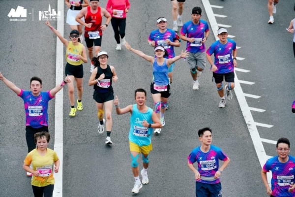 壹路向新 奔赴山海 2025南山半马今日鸣枪起跑