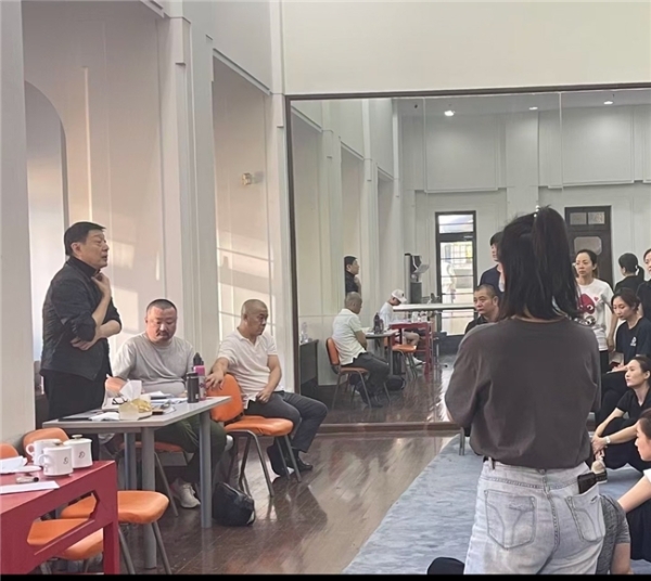 重构传统 熔铸今魂——郭小男导演的剧场革新与思想赋形 