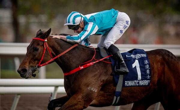 2025浪琴香港国际赛事举行，游客人数创历来新高 