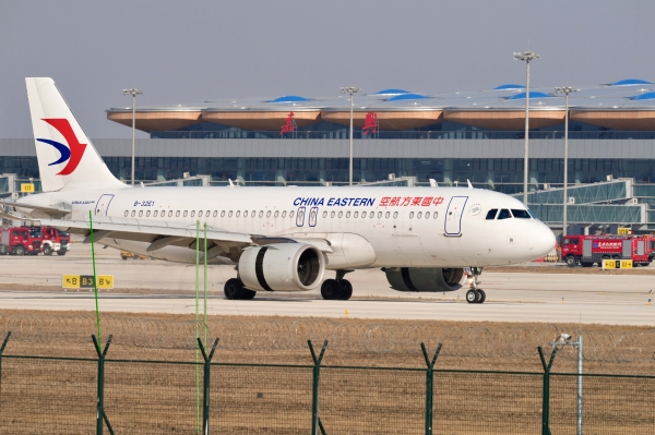  嘉兴南湖机场正式通航，东航开通首条客运航线 