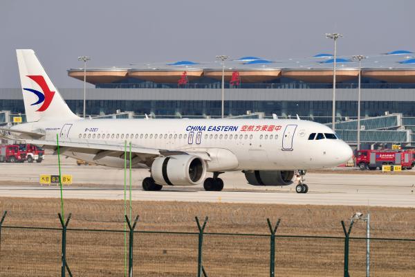  嘉兴南湖机场正式通航，东航开通首条客运航线 