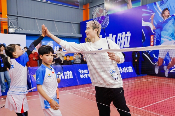 世界羽联总决赛圆满落幕，“补水伙伴”东鹏补水啦活力同行 