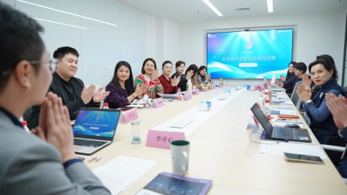 智启新程，赋能未来：灵动生活集团旗下幸福心理商学苑线下研修营圆满落幕 