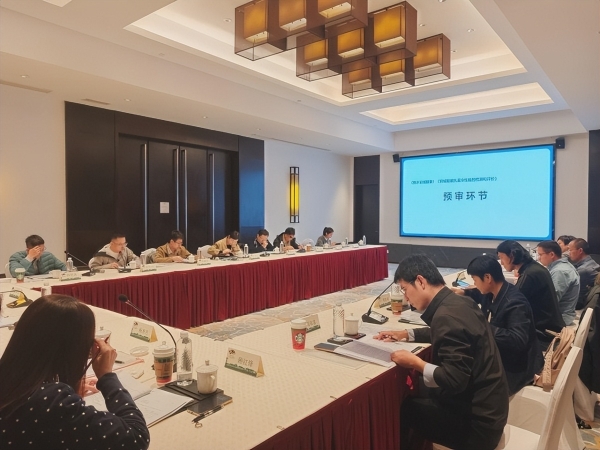 利郎牵头起草国内首批拒水羽绒团体标准，定义“抗湿冷羽绒”新赛道 