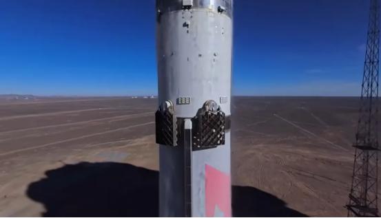 举国同庆！朱雀三号成功发射！新超合金制造的栅格舵成关键 