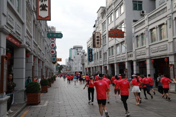 2025玉林马拉松圆满落幕，万人同行“鬱”见精彩！ 