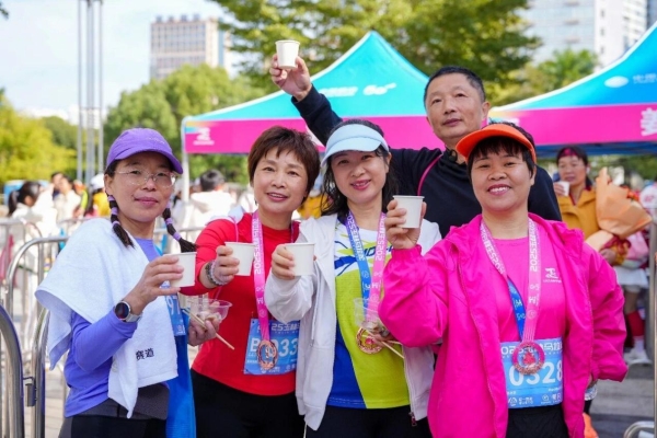 2025玉林马拉松圆满落幕，万人同行“鬱”见精彩！ 