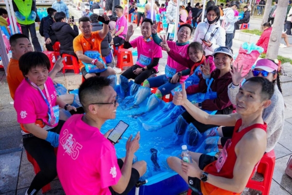 2025玉林马拉松圆满落幕，万人同行“鬱”见精彩！ 