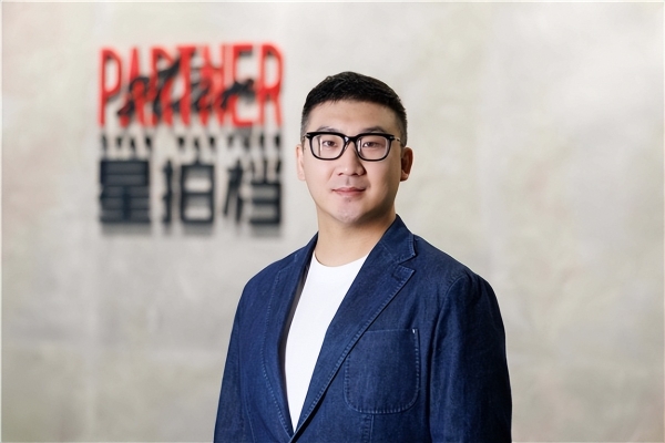 佳能携手胡可直播间 以“明星感”视听语言探索高端直播新标准  