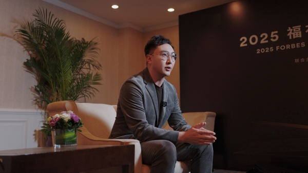  高途心理王明欢荣膺“2025福布斯中国影响力教育人物”殊荣 