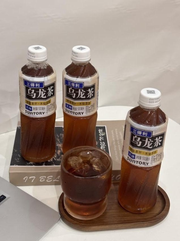 留白与平衡之美：三得利乌龙茶和日本品牌哲学的延续路径 
