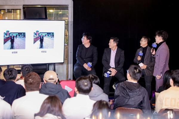 超能小艺的微醺坦白局：AI的未来是成为“懂”你的贴心伙伴 