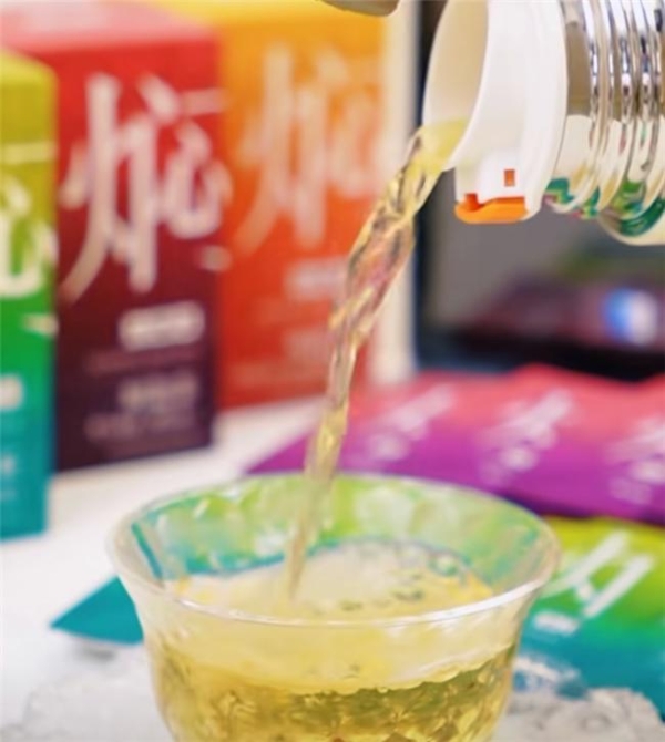 “懒人养生经济”催热焖泡茶，小罐茶焖泡新品领跑新赛道 