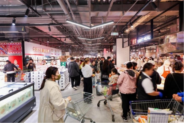 华润万家获“2025天津年度商超品质典范奖”，呼和浩特、天津双城调改首店官宣 