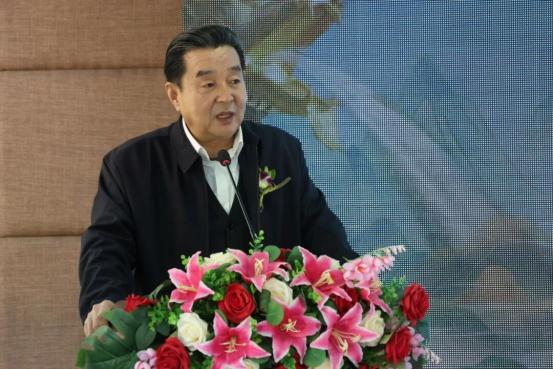 11月29日，陈伟明在第十次“观音山上观山水”征联活动妙联品鉴会上品鉴获奖作品（全文）