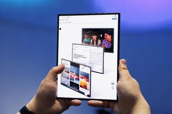  轻松实现PC级体验 三星Galaxy Z TriFold是你手中的便携式工作站 