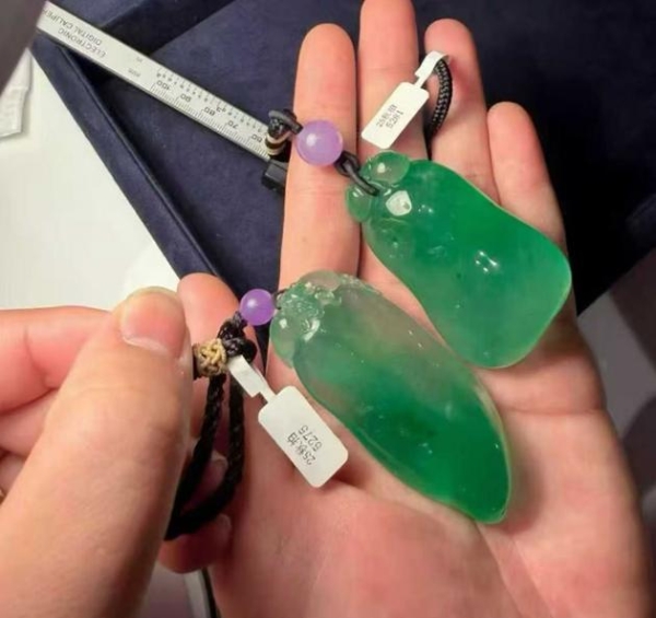 祥祯福创始人锐评保利秋拍：太疯狂！2.5亿翡翠成交背后，稀缺时代藏家该懂的真相！ 