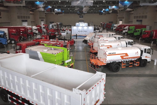  场景深耕 技术跃迁！东风商用车工程车矩阵领衔矿石运输新生态 ——KT9C 纯电自卸车的重载升级密码 