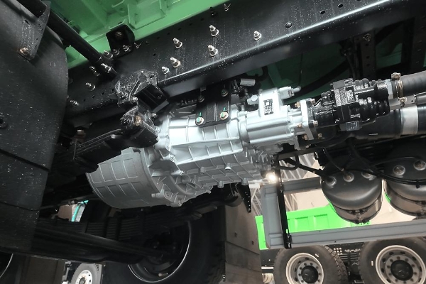  场景深耕 技术跃迁！东风商用车工程车矩阵领衔矿石运输新生态 ——KT9C 纯电自卸车的重载升级密码 