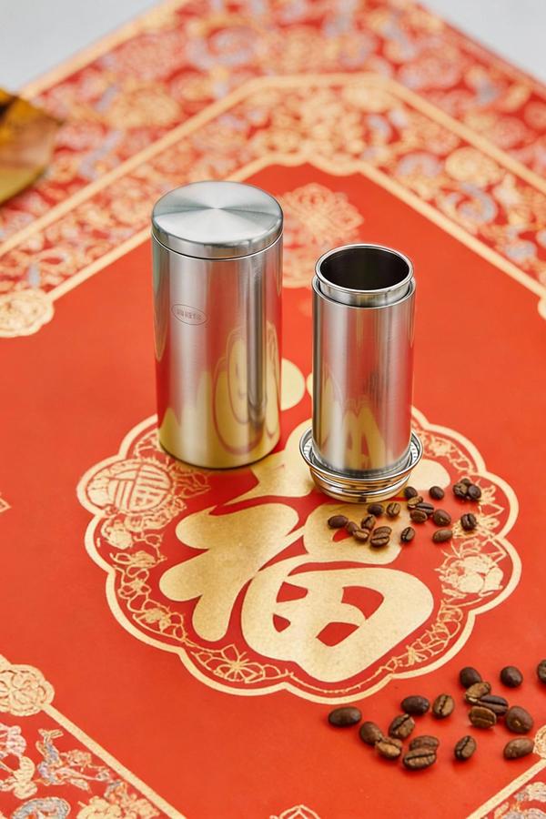 岁末承荣光，暖饮赴新程｜思乐得与您共启2026 