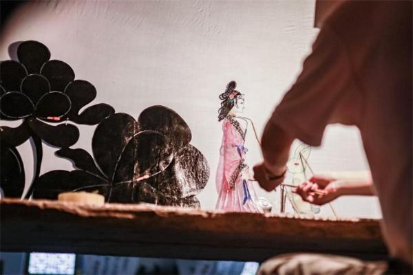 JNBY 2025AW「BE YOURSELF#100个创作者计划」第三季 小空间大世界 