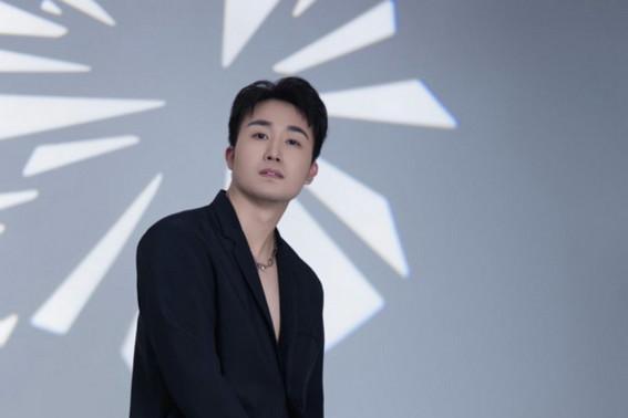 演员王成岳：演艺界的潜力男主角接班人 