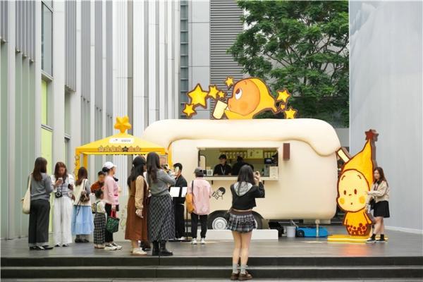 联名持续火爆，喜茶x星星人上线第二波新品提拉米苏·浓巧 