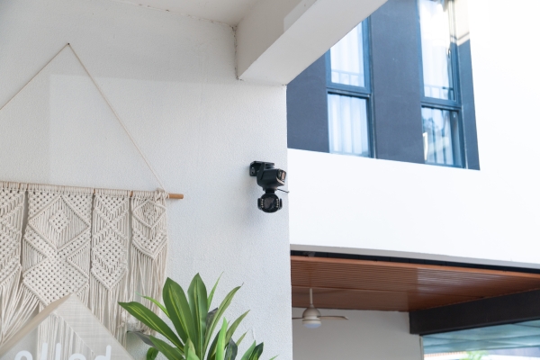 终结夜视内卷，鲸瞳MAX如何重塑智能安防新范式？ 