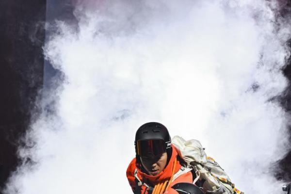 phenix菲尼克斯发布全球首款野雪主动救援装备，以“中国守护”重塑野雪安全新标杆 