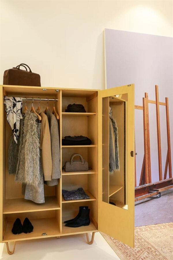 JNBY携手艺术家喻红，共同亮相第十三届ART021，以各自的瞬间，寻找不同的自我 