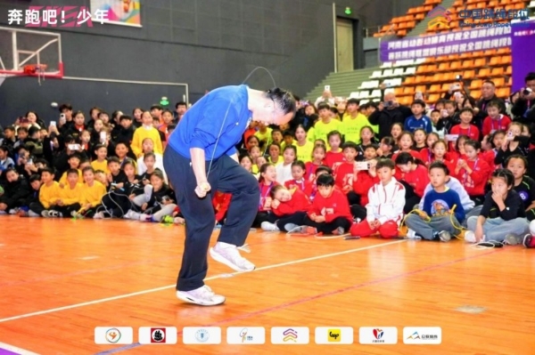 九段封王，绳跃巅峰！2025年“奔跑吧·少年”全国跳绳段位挑战赛年度回顾 