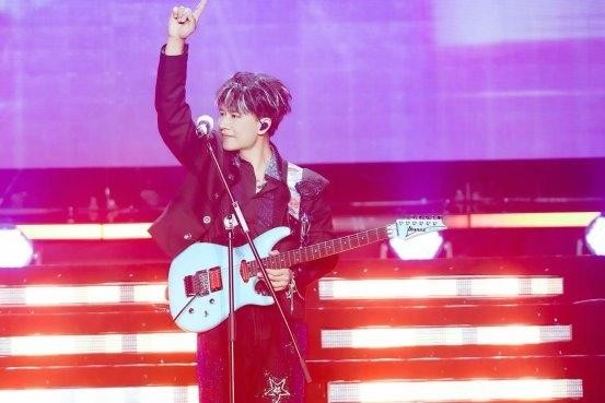 欢子回归引爆多平台热搜 “为音乐初心复出”宣言引爆全网 