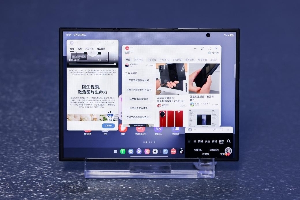 岁末臻选好礼 三星Galaxy Z TriFold开启高端科技绮梦 