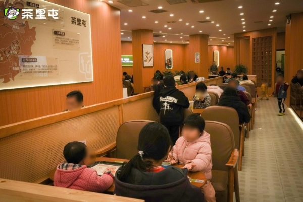 茶里屯4.0旗舰店盛大启幕，1500平方米空间重塑茶饮消费体验 