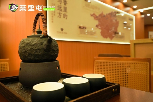 茶里屯4.0旗舰店盛大启幕，1500平方米空间重塑茶饮消费体验 