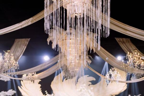 从冠军婚礼看婚宴用酒选择：长城五星成高端宴席常见身影 