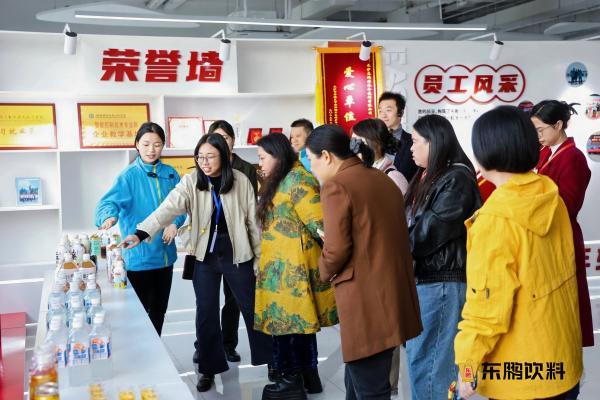 探秘能量之源，共鉴品质东鹏——“探访团”走进长沙生产基地