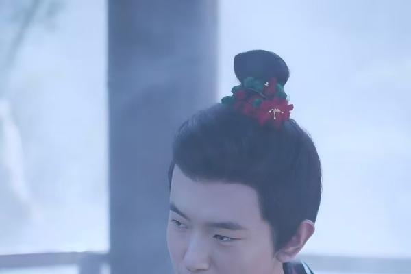 跨时空双世虐恋来袭《双面公子我渡劫》火爆上线！古装×现代双线并行，极致拉扯引爆整个冬天！