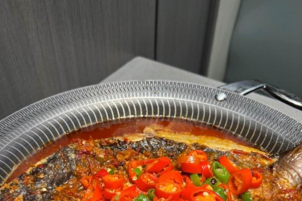 从青花椒到红花椒，半天妖深耕烤鱼口味创新，再证“头牌”实力 