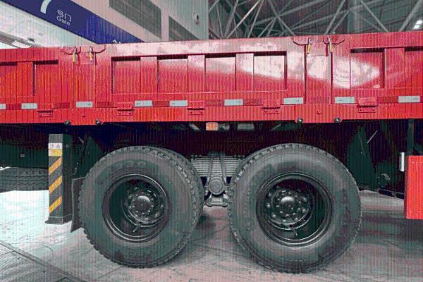 在变革的时代里 可靠是东风天龙KC的不变承诺 