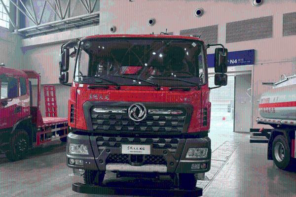 在变革的时代里 可靠是东风天龙KC的不变承诺 