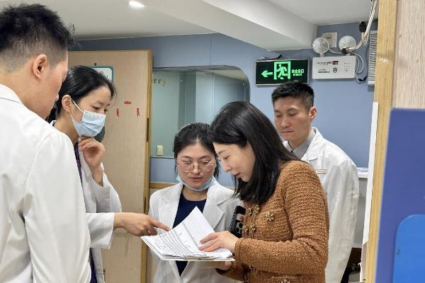 上海安安汪汪小公馆转诊中心通过AAHA认证 以全球高标准引领宠物医疗服务升级