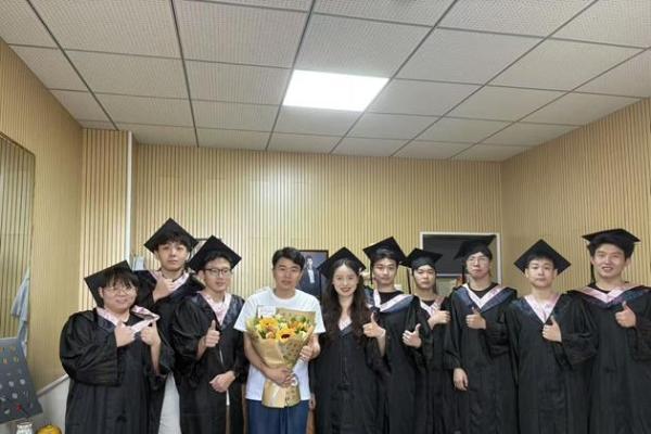 吉首大学郁留成：金钟十年淬炼 湘西山水回响 