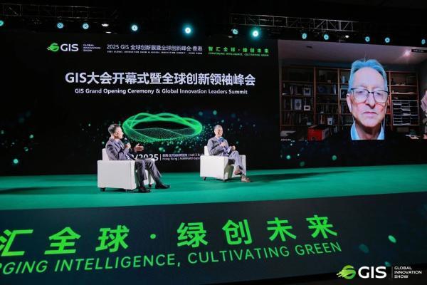 “AI教父”Hinton对话云天励飞陈宁：算力效率与普惠定义 AI 下一临界点 