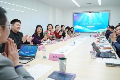 智启新程，赋能未来：灵动生活集团旗下幸福心理商学苑线下研修营圆满落幕 