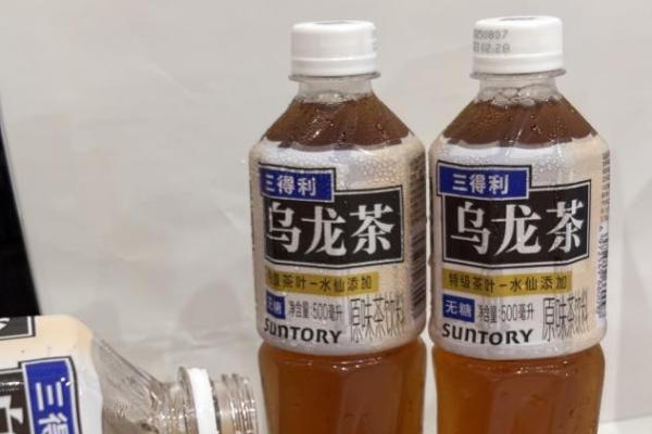 留白与平衡之美：三得利乌龙茶和日本品牌哲学的延续路径 