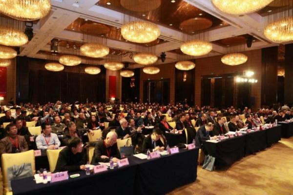  深耕金融实体跨界，引领区域战略布局 