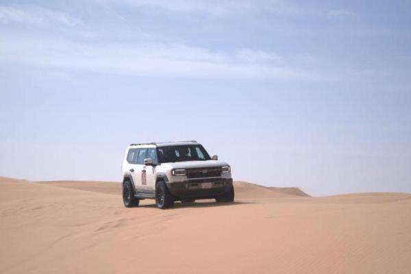 纵横G700勇闯达喀尔以极限试炼筑牢中国豪华越野新高度 