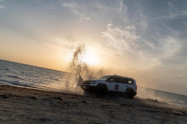 纵横G700勇闯达喀尔以极限试炼筑牢中国豪华越野新高度 