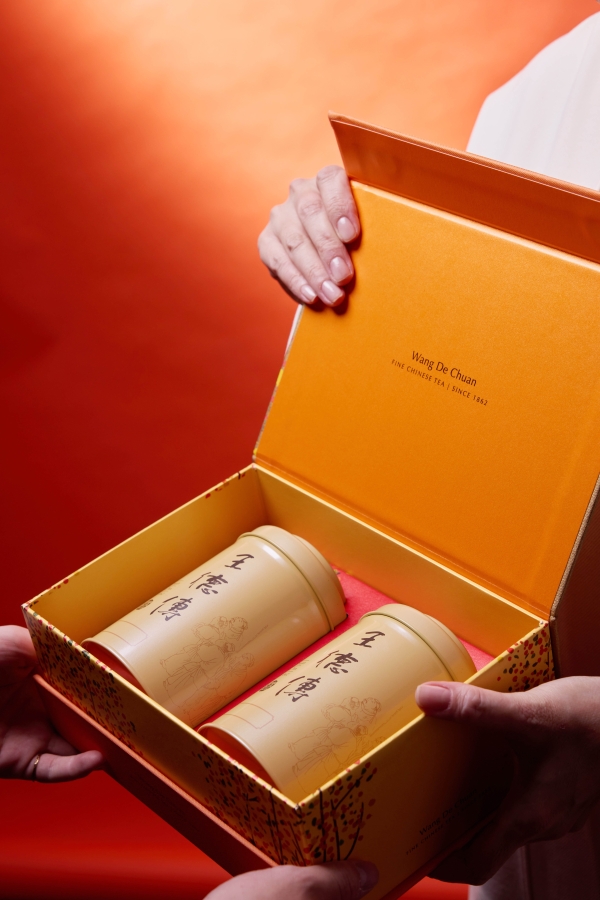 王德传茶庄新年礼盒新闻稿2026王德传马年新春礼盒 | 以光为马，开启茶礼无界新程！ 